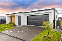 33 Ngaru Crescent, Wharewaka