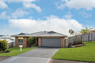 Pacific Pines 4Zimmer A Rare Opportunity - First Time Offered in 25 Years
