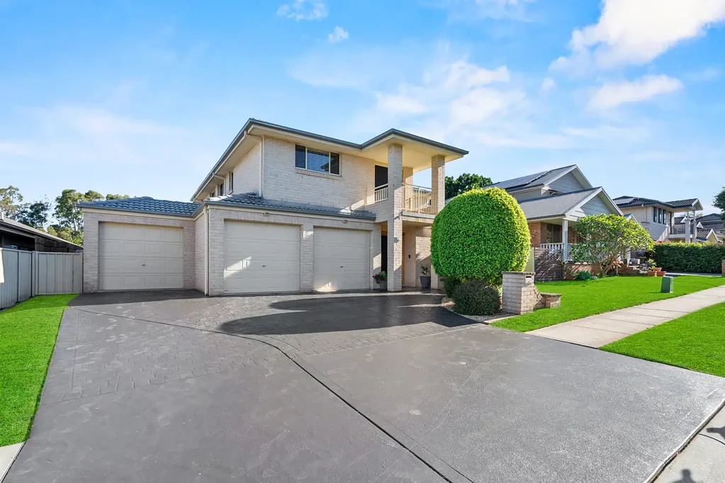 Mount Annan 5બેડરૂમ Luxurious Family Home!!