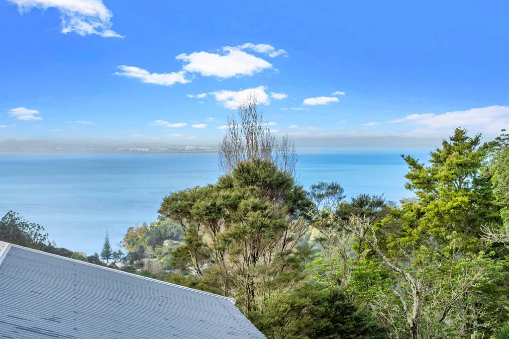 Laingholm 2chambre Big on Lifestyle, Big on Views