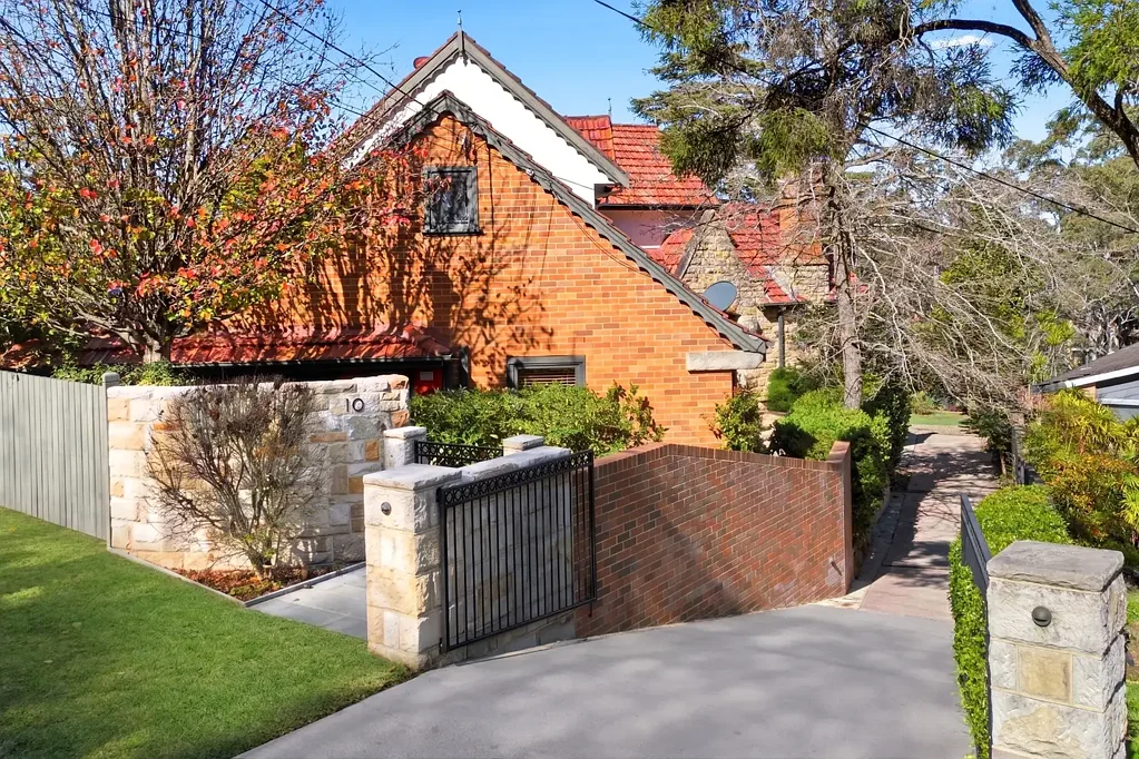 Epping 4房 c1941年私密家庭港湾，设计令人惊叹 Private c1941 family sanctuary of stunning design