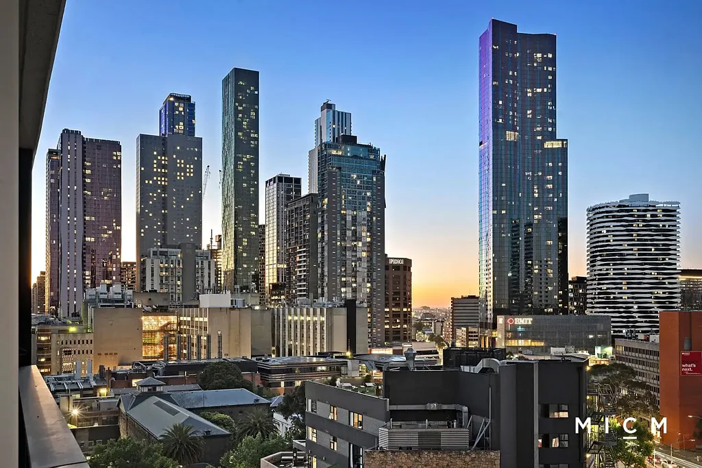 1005/33 Mackenzie Street, Melbourne, VIC 3000
