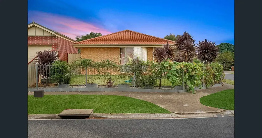 🏡 Family Home for Rent in Prime Mossfiel Estate