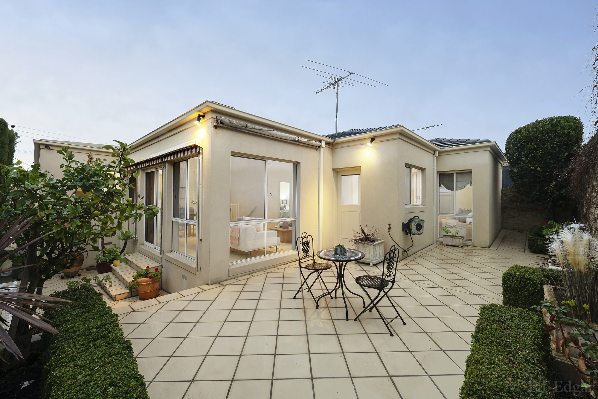 33 CARRATHOOL ST, BULLEEN VIC 3105, 0 habitaciones, 0 baños, Townhouse