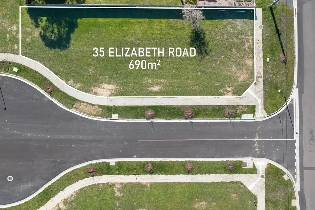 35 Elizabeth Road, Creswick, VIC 3363