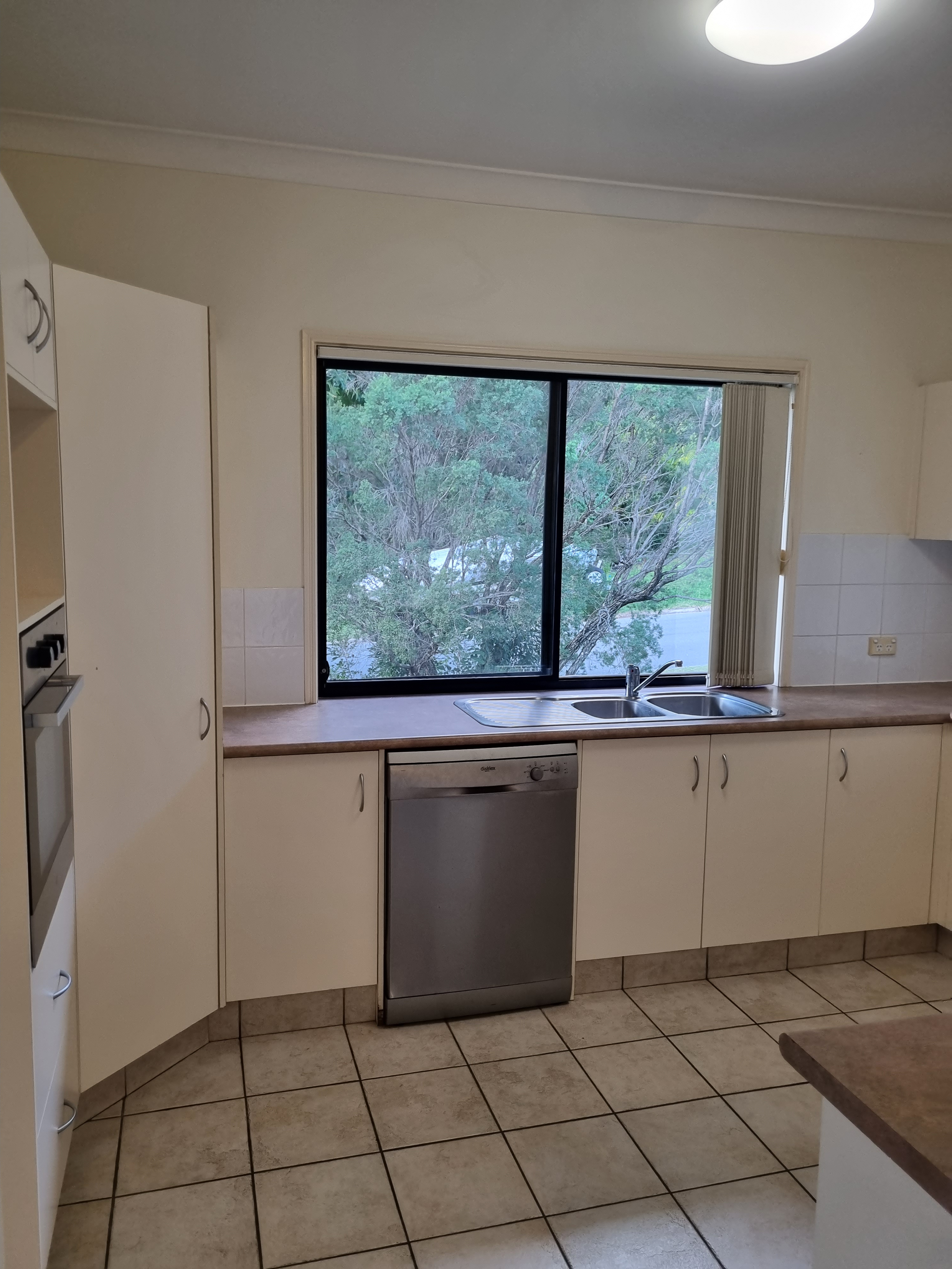 2 TIARNNA CL, BURLEIGH HEADS QLD 4220, 0 Kuwarto, 0 Banyo, House