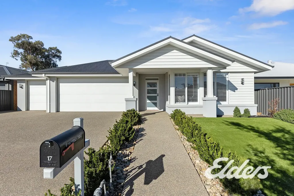 Yarrawonga 4ห้องนอน Stylish & Spacious Family Home in Prime Central Location!