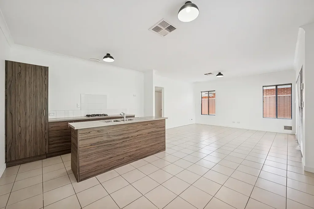 FRESHLY PAINTED 3x2x2 HOME REPRESENTS GREAT VALUE