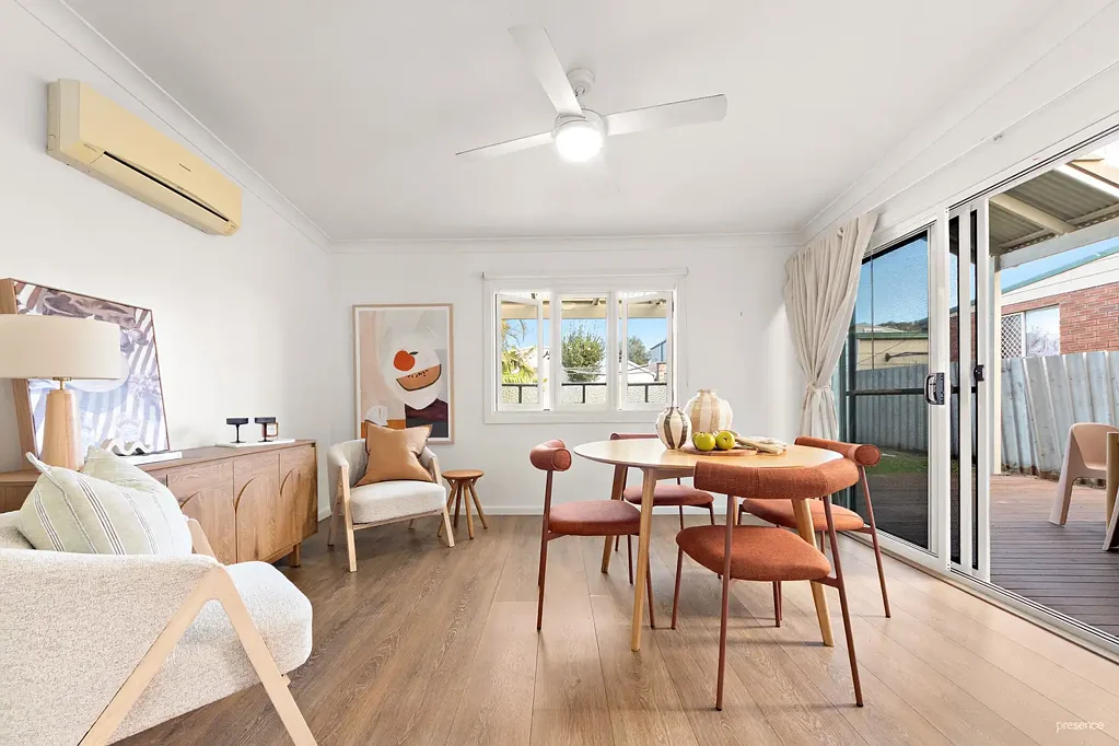 Mayfield 3ห้องนอน Chic Cottage Delivers Welcoming Urban Sanctuary on Generous Block
