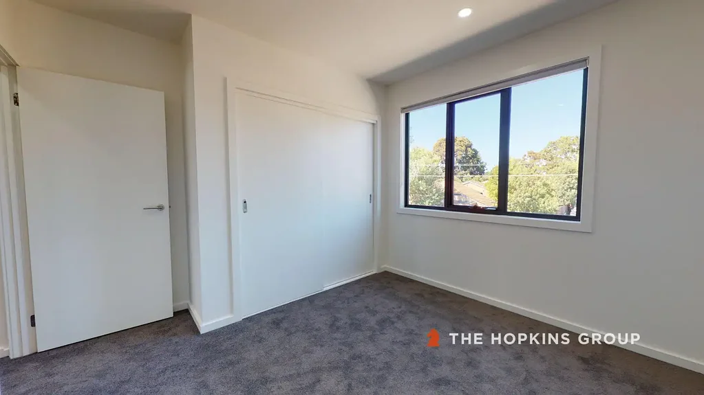 Be quick…. Stunning three bedroom townhouse with study nook!