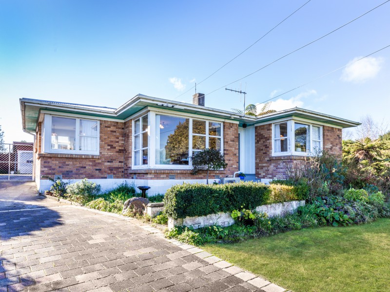 12 Titoki Avenue, Waipahihi, Taupo, 3 Schlafzimmer, 1 Badezimmer