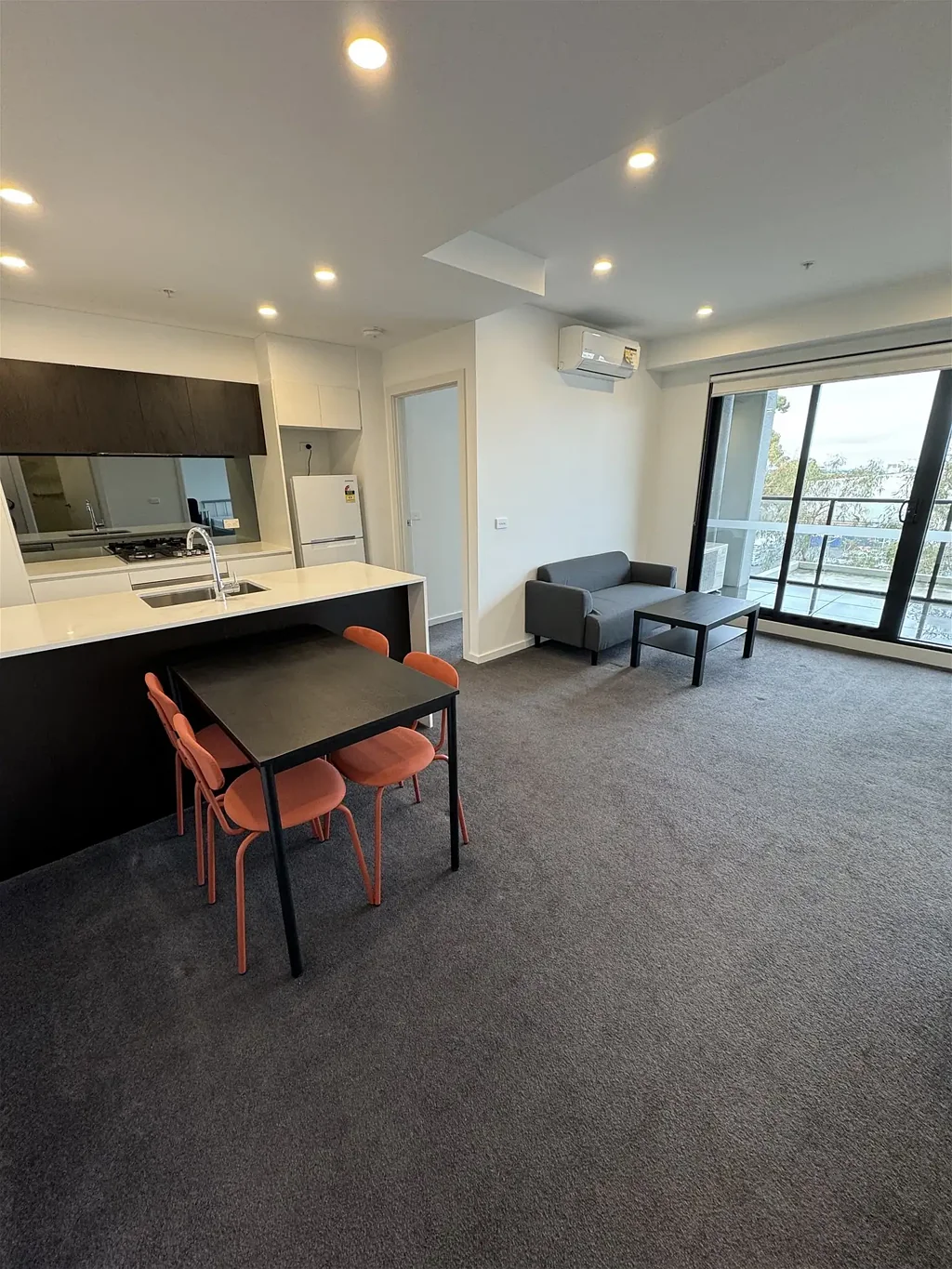 Furnished 2 Bedrooms 2 Bathroom Apartment