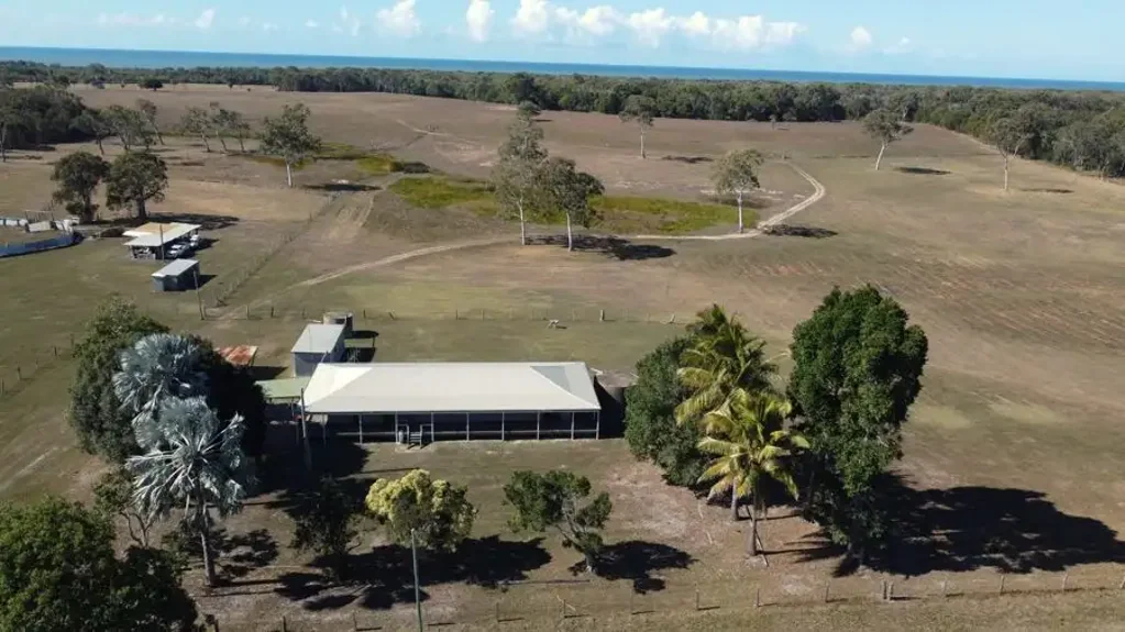 Rules Beach 5房  BEACH ACCESS, TIDAL CREEK & 158 ACRES OF COASTAL LIFESTYLE