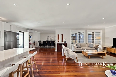 19 Markham Street, Holsworthy, NSW 2173, 4 Schlafzimmer, 3 Badezimmer, House