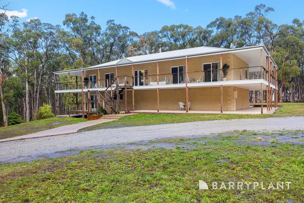 Grantville 4chambre Secluded Luxury on 50 Acres – Just Minutes from the Coast