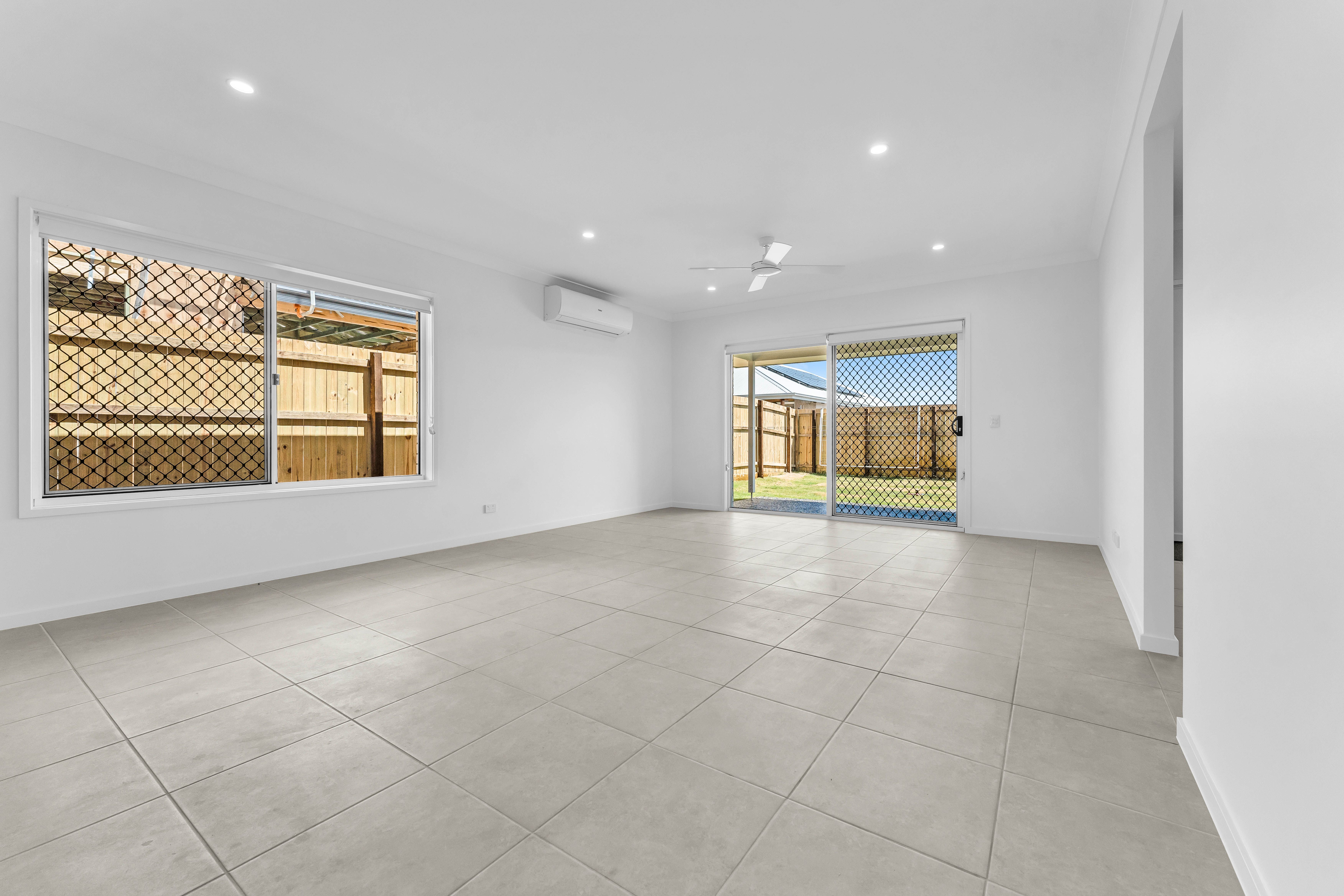 48 SPINNAKER CCT, REDLAND BAY QLD 4165, 0 habitaciones, 0 baños, House