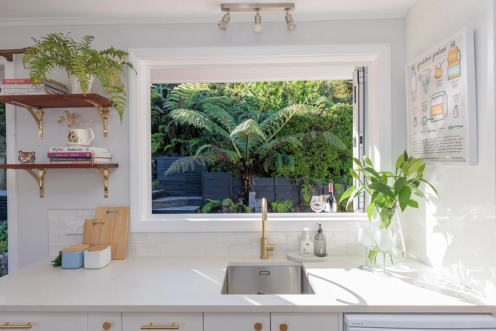10 Cotswold Crescent, Newlands, Wellington