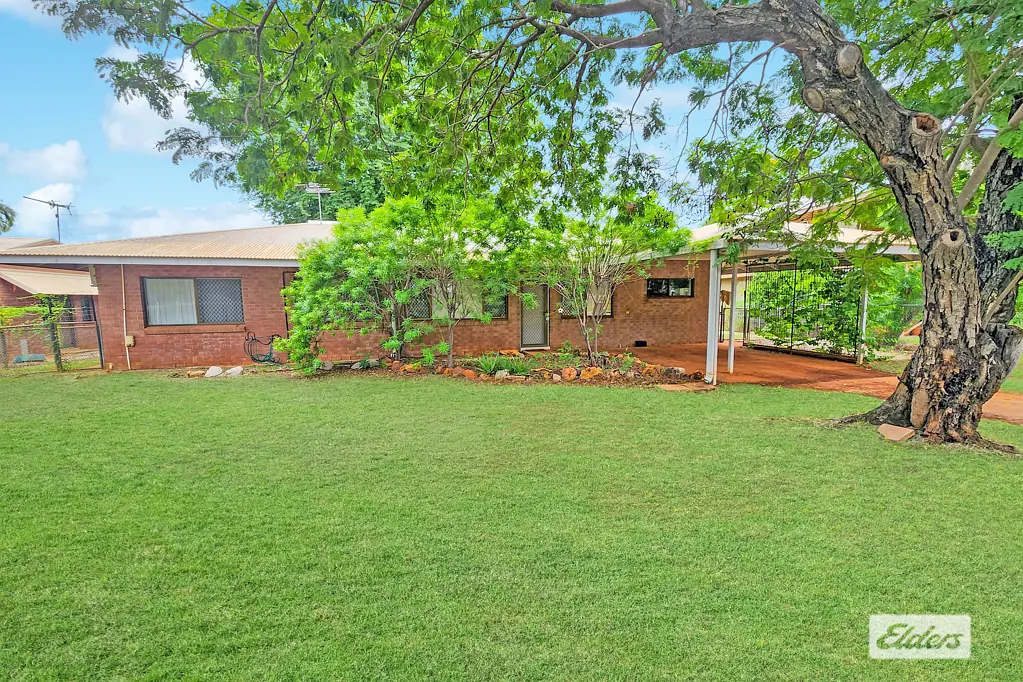 Katherine 3침실 A delightful residence nestled on an expansive 877m2 block!