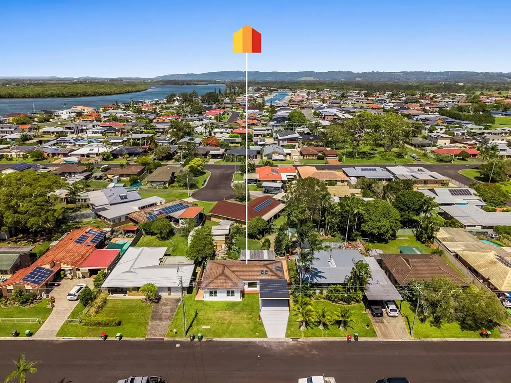 West Ballina 3chambre Stylishly Renovated Home with Exceptional Outdoor Living