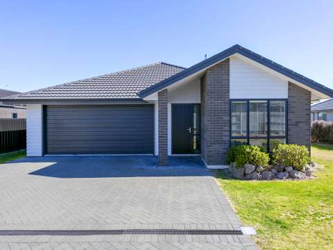 Wharewaka 4房  Designed for entertaining in a prime location