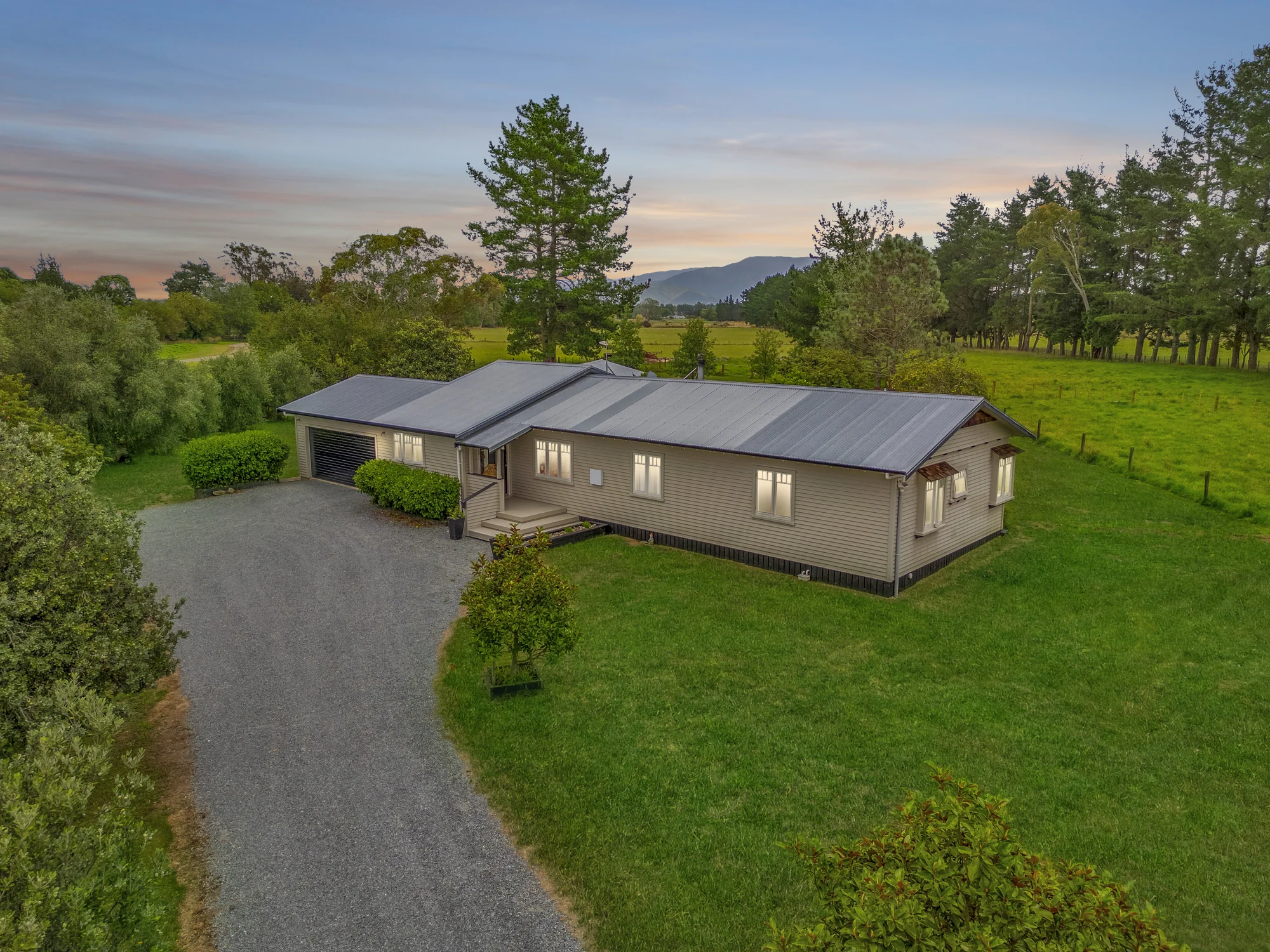 Morison Bush 3 Slaapkamer Fully Renovated, Easy Lifestyle Living