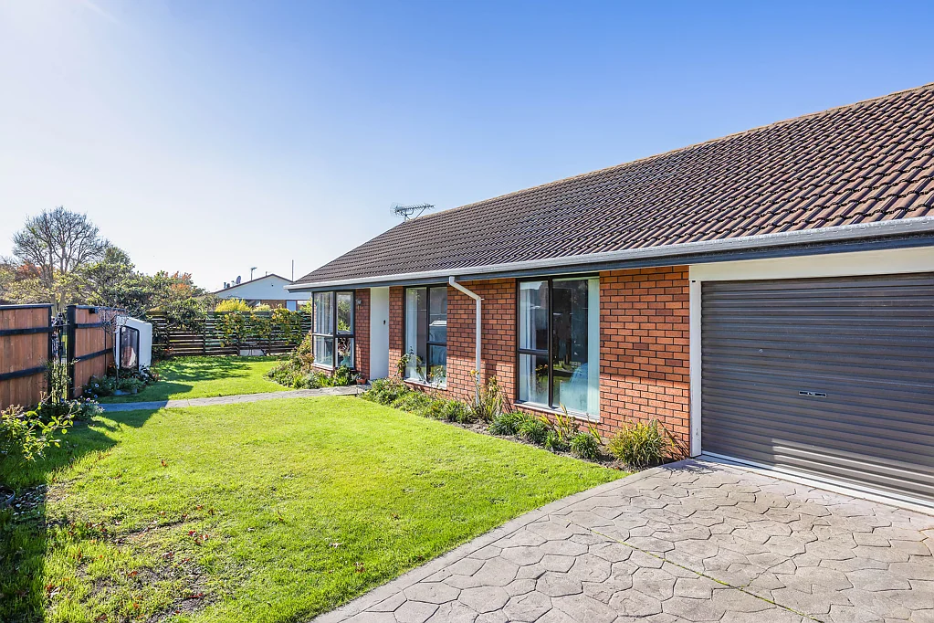 Leithfield 3 Bedroom Solid, Sunny & Low-Maintenance