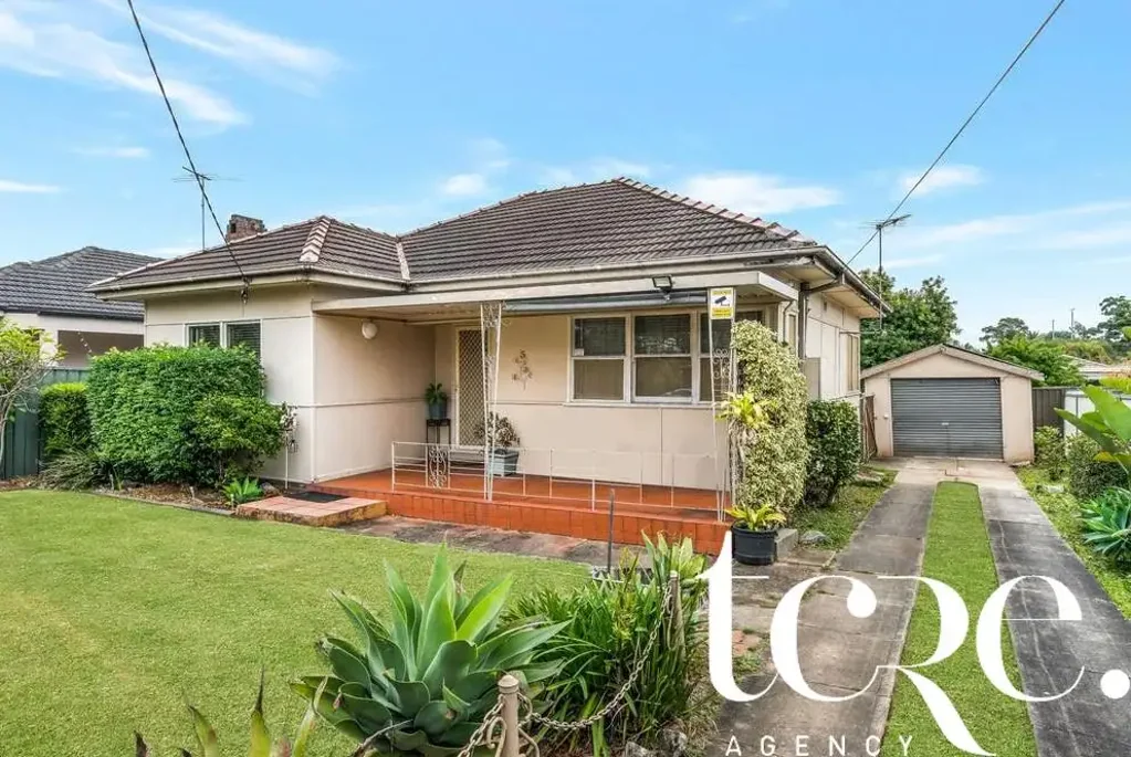 Charming 2-Bedroom Home in Convenient Location