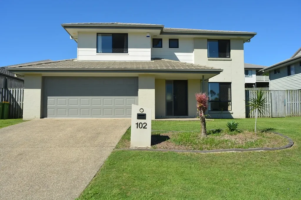 Redbank Plains 4 Slaapkamer Contemporary Comfort Meets Everyday Practicality