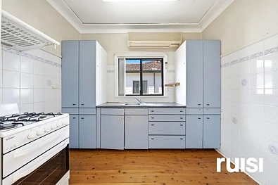 13 Reserve Street, Smithfield, NSW 2164, 4 slaapkamers, 1 badkamers, House
