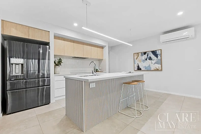 34 EUCALYPTUS CCT, SPRINGFIELD QLD 4300, 4 कमरे, 2 बाथरूम, House