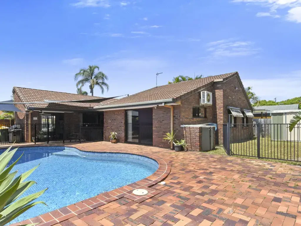 6 Lamb Street, Broadbeach Waters, QLD 4218