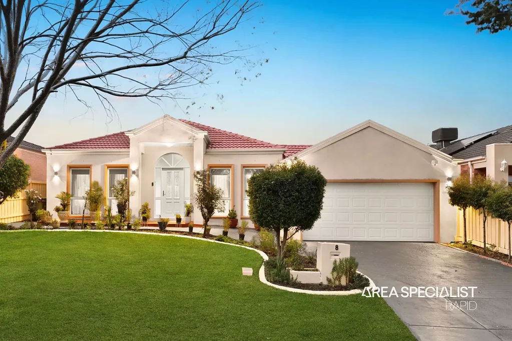 Narre Warren South 5ਬੈੱਡਰੂਮ Spacious Family Haven with Multiple Living Zones & Outdoor Entertaining!