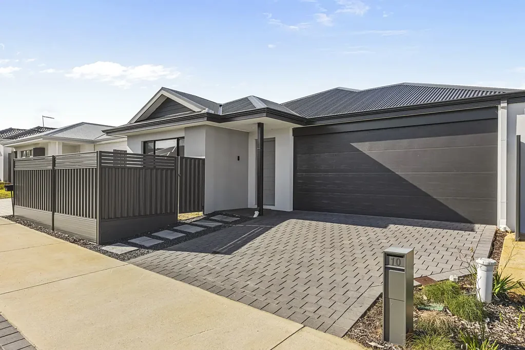Baldivis 4房  Stylish, Spacious & Light-Filled Family Home in Beautiful Brightwood Estate