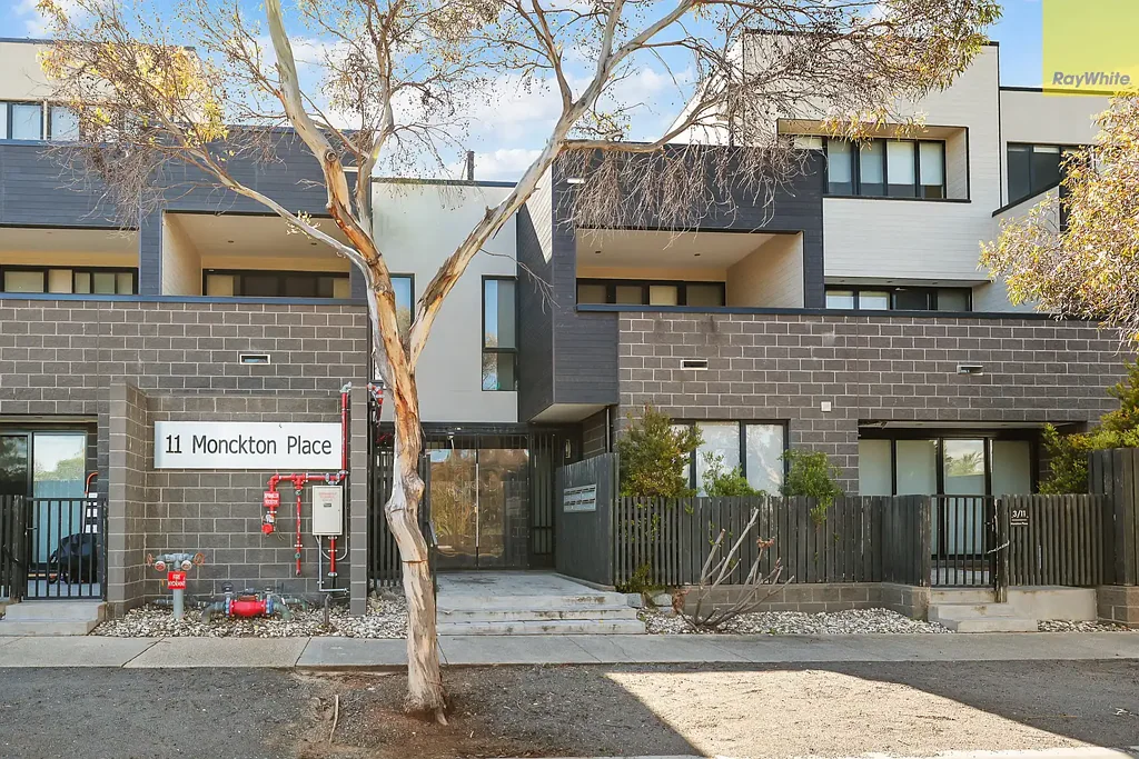 11/11 Monckton Place, Caroline Springs, VIC 3023