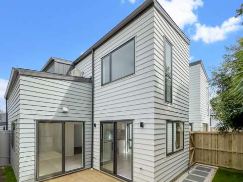 Mount Roskill 3 Bedroom Affordable, Free-Standing Homes – Move In Now!