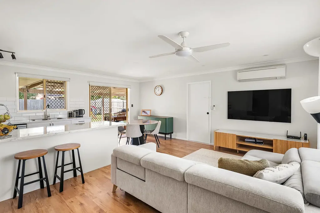 Bald Hills 4Phòng ngủ Peaceful Parkside Living with Endless Convenience on 618m²