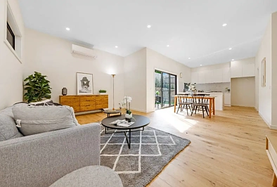 Mount Waverley 4 Slaapkamer Modern light filled townhouse