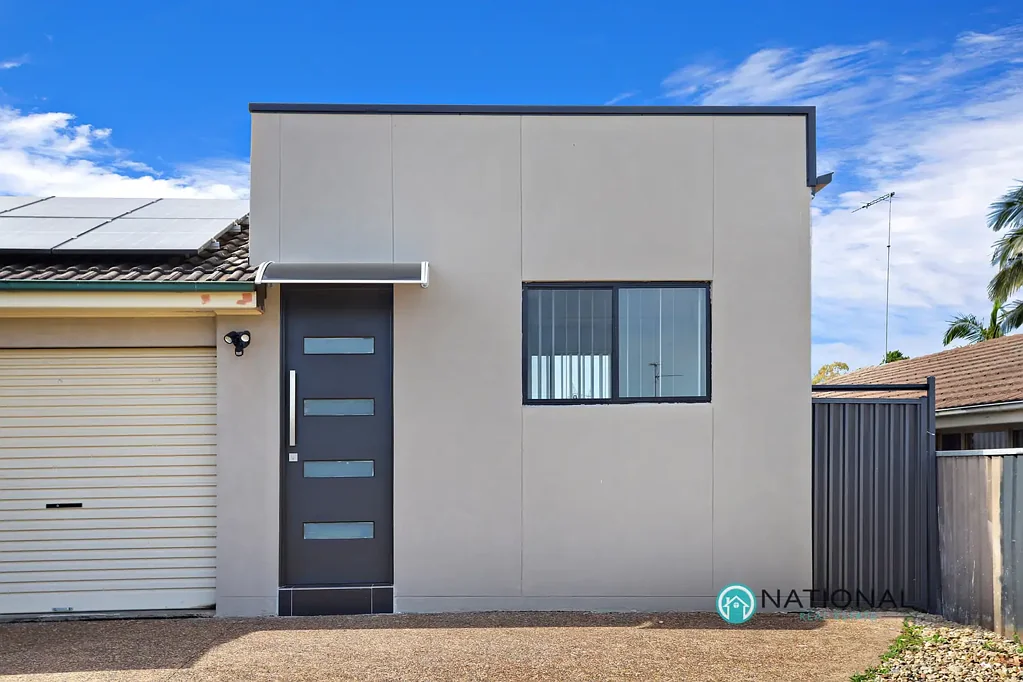 Modern 2 bedroom granny flat- Water included