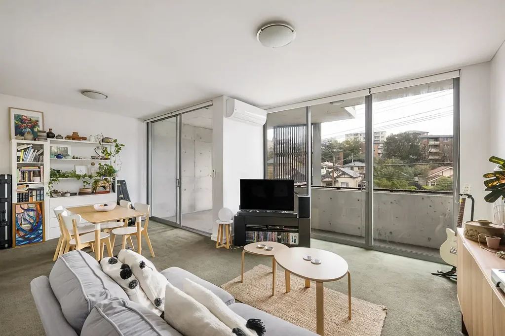 Marrickville 1 Bedroom Serene lifestyle retreat in sought-after complex