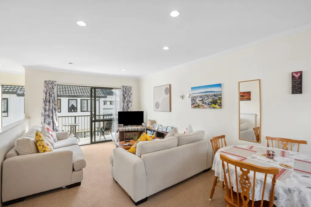Paraparaumu Beach 3 Bedroom THE BEACH TOWNHOUSE