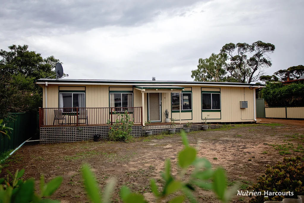 Ravensthorpe 2 Bedroom Move In Ready