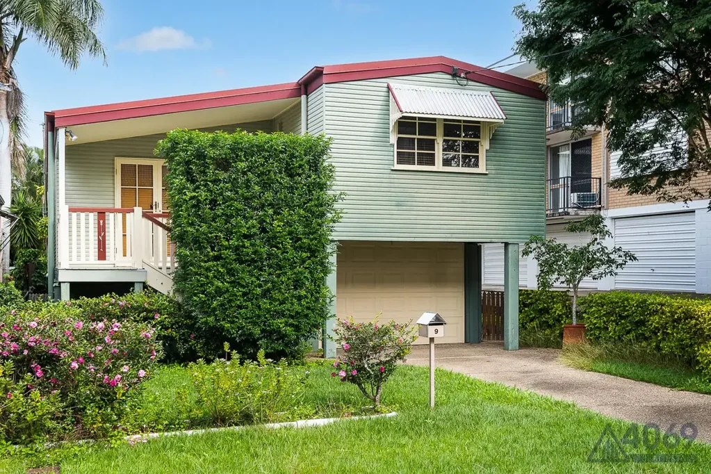 PERFECT FAMILY HOME IN CENTRAL LOCATION