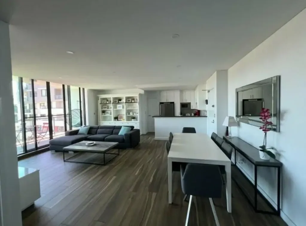 Modern High Level Two Bedroom with Study in Prime Inner City Location