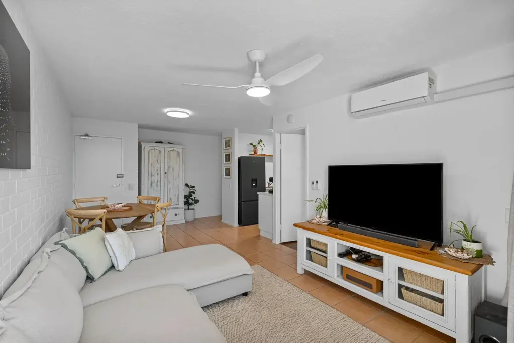 Easy Coastal Living in the Heart of Coolangatta