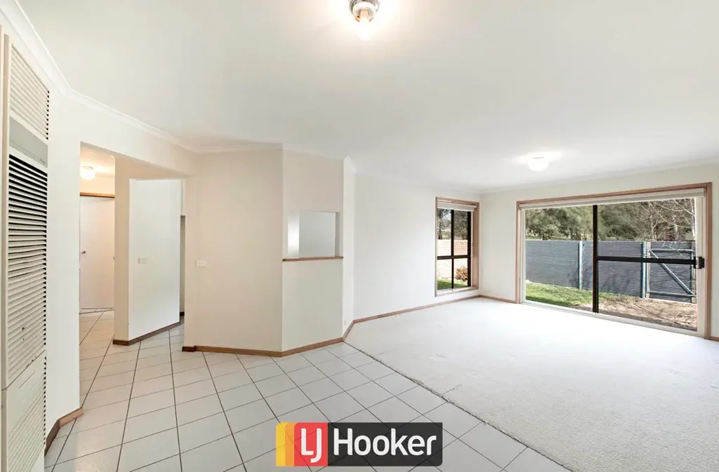 Three Bedroom Townhouse in small complex