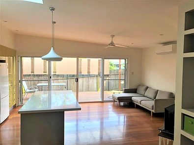 2/1A Surf Street, Emerald Beach, NSW 2456, 2房, 1浴, House