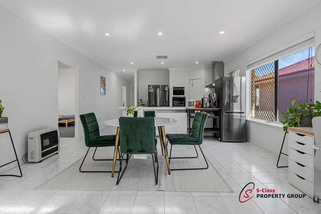 Carlisle 4房  Warm, Inviting & Highly Sought-after premium Carlisle Living!