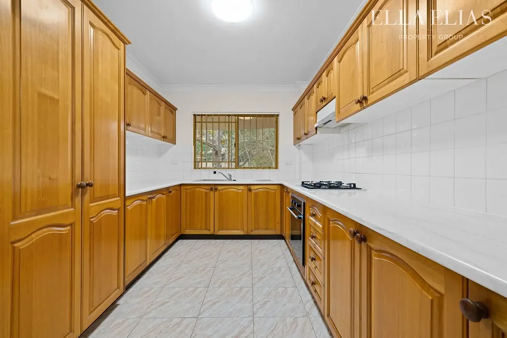 Stylish & Spacious 2 Bedroom Apartment