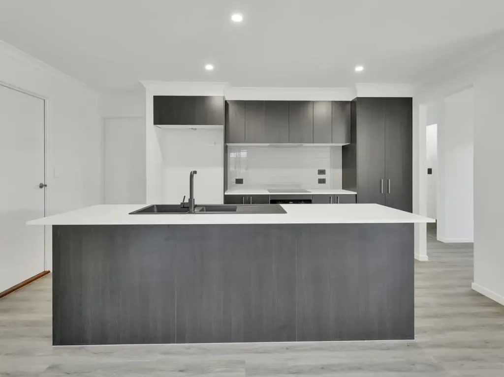 BRAND NEW FAMILY HOME WITH MULTIPLE LIVING SPACES IN QUIET STREET!