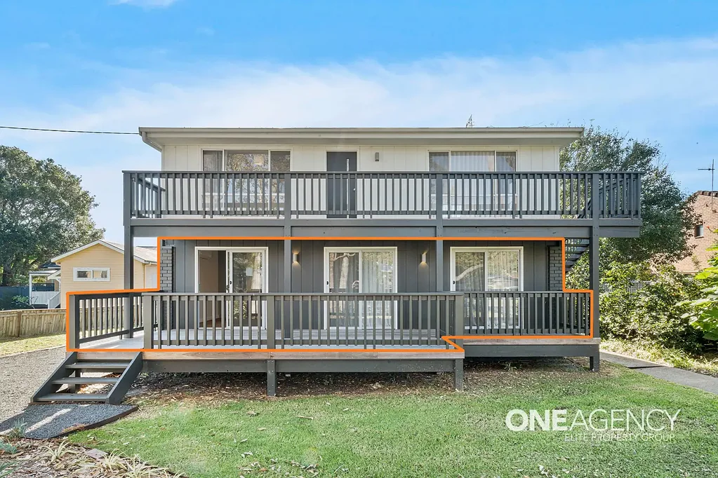MODERN COASTAL LIVING IN THE HEART OF BURRILL LAKE